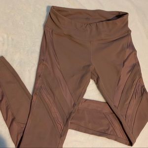 Alo cutout-mesh full-length mauve 🧘‍♀️like new S